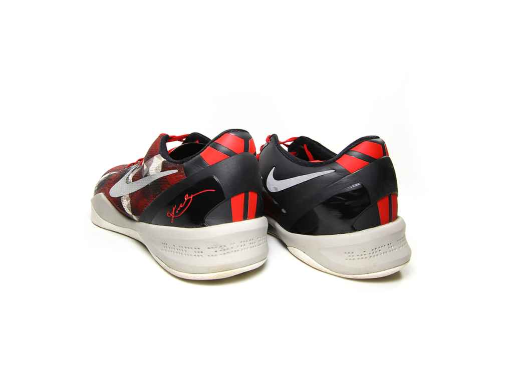 milk snake kobe 8s
